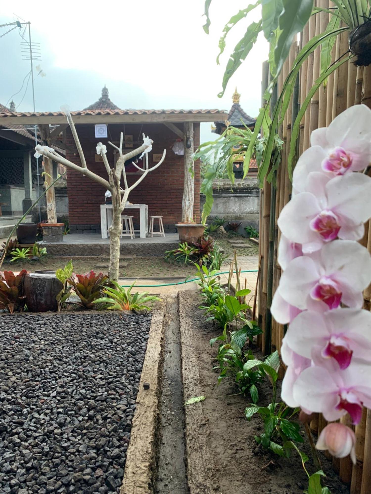 Ambara Guest House Tampaksiring Екстериор снимка