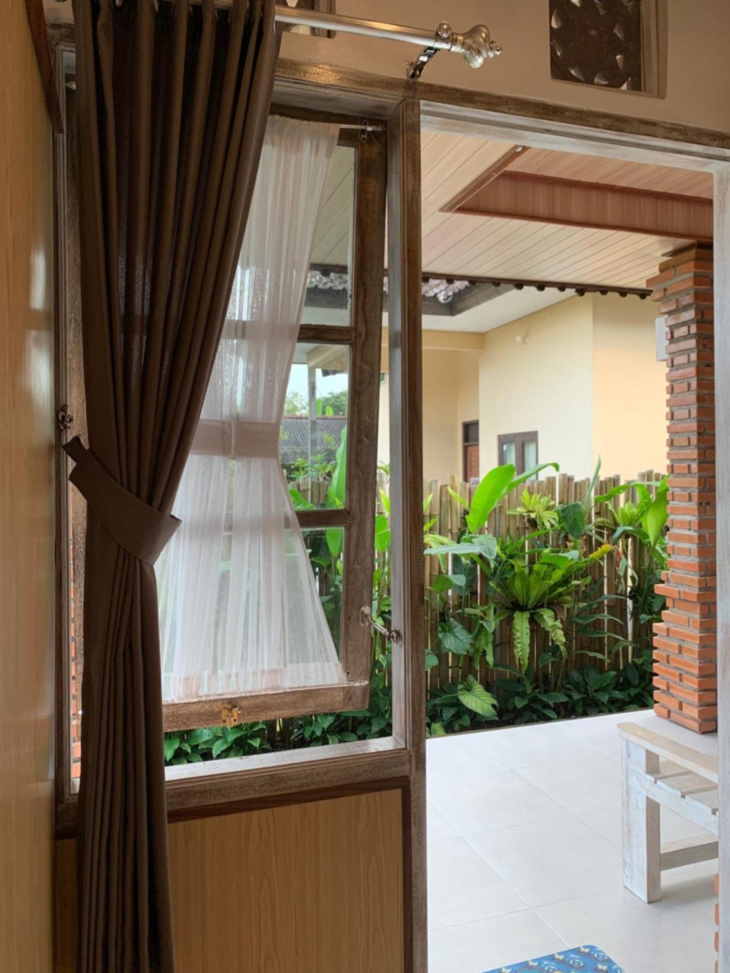 Ambara Guest House Tampaksiring Екстериор снимка